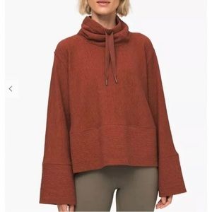 Lululemon retreat yourself pullover XS/S